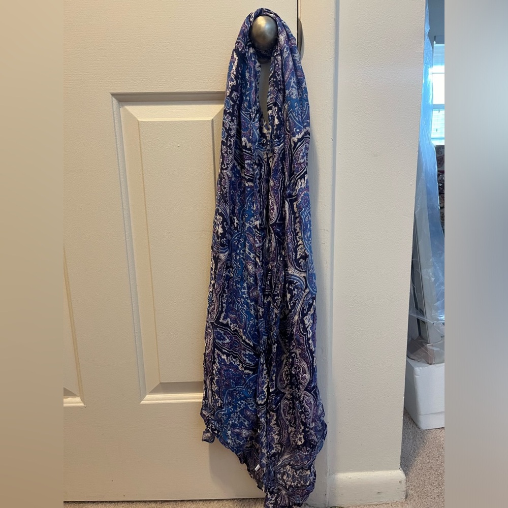 Isaac Mizrahi Live! purple and blue pattern scarf